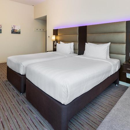 Premier Inn Dubai Ibn Battuta Mall Экстерьер фото