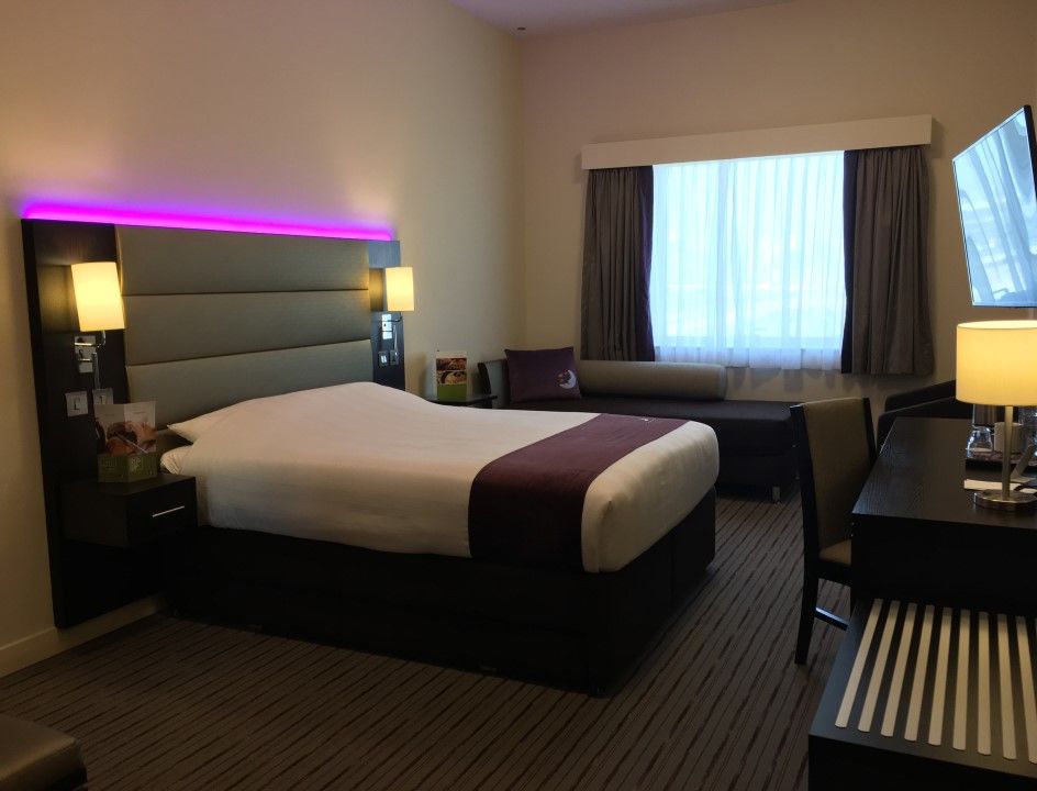 Premier Inn Dubai Ibn Battuta Mall Экстерьер фото